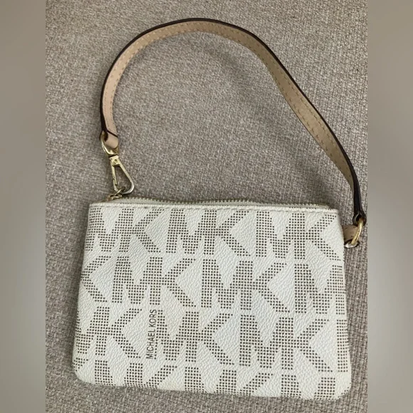 Michel Kors Logo Wristlet - Picture 2 of 5